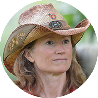 Tracie-Shannon-The-Equus-Effect-Staff